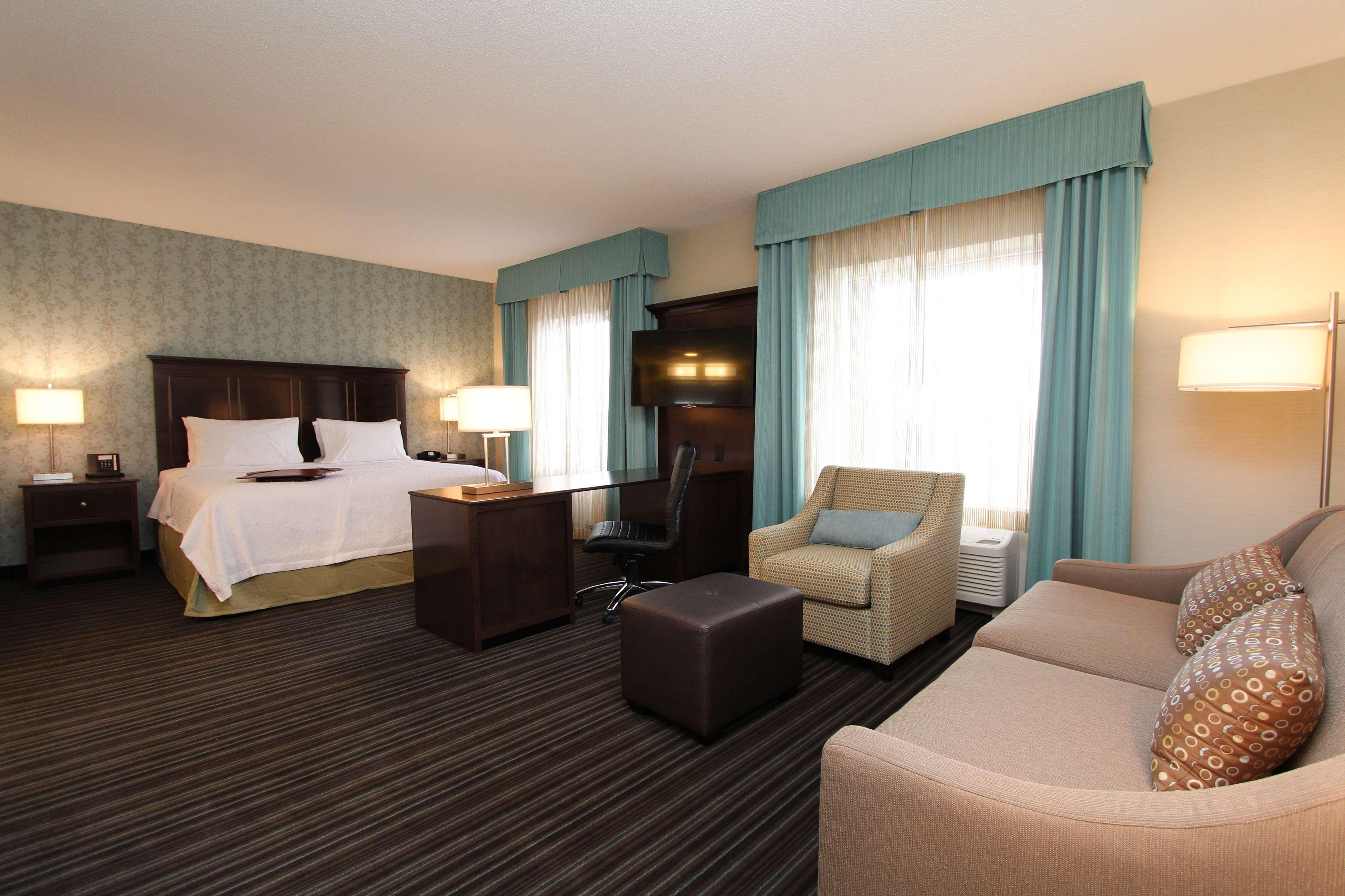 Hampton Inn & Suites By Hilton St. John'S Airport Bagian luar foto