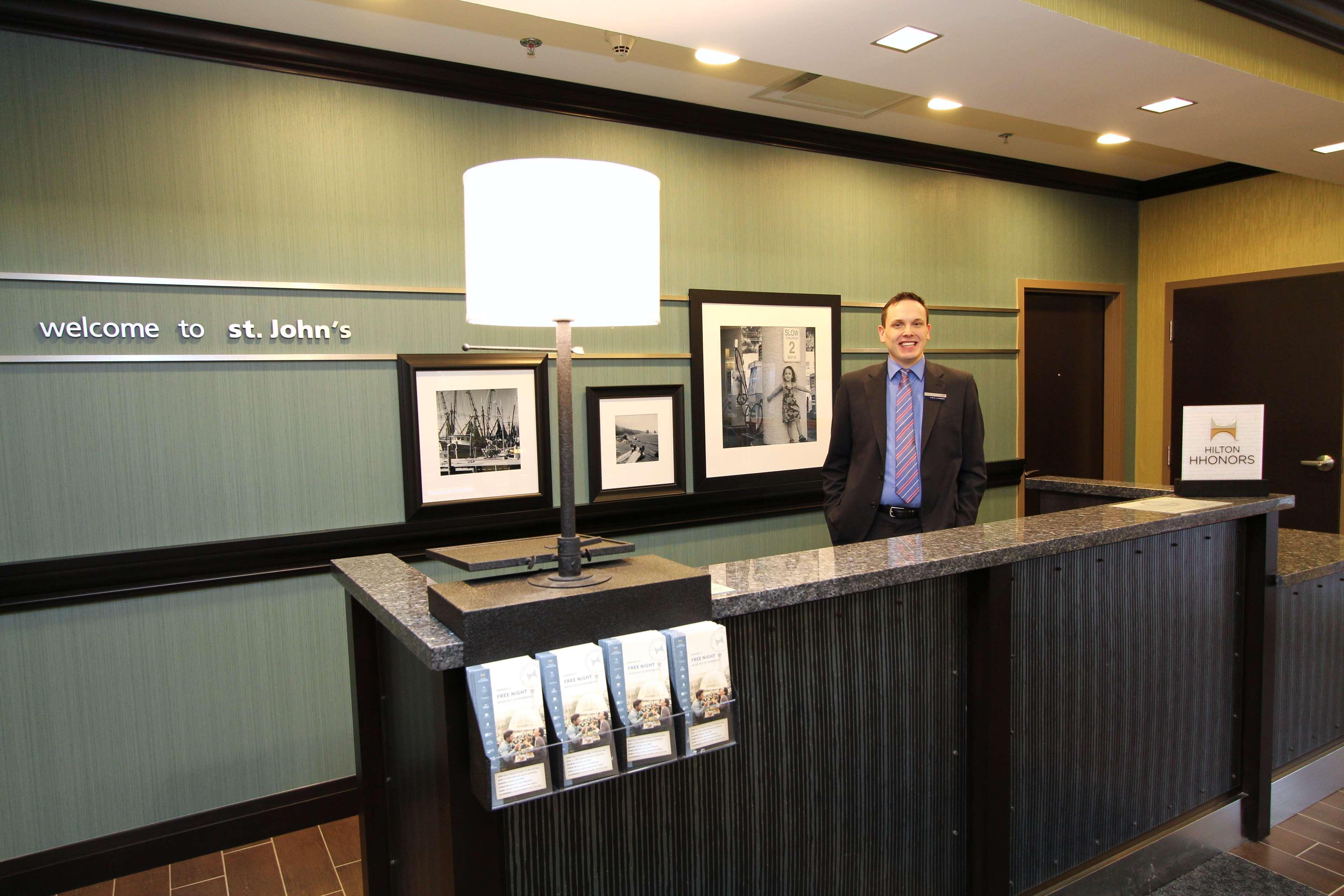 Hampton Inn & Suites By Hilton St. John'S Airport Bagian luar foto